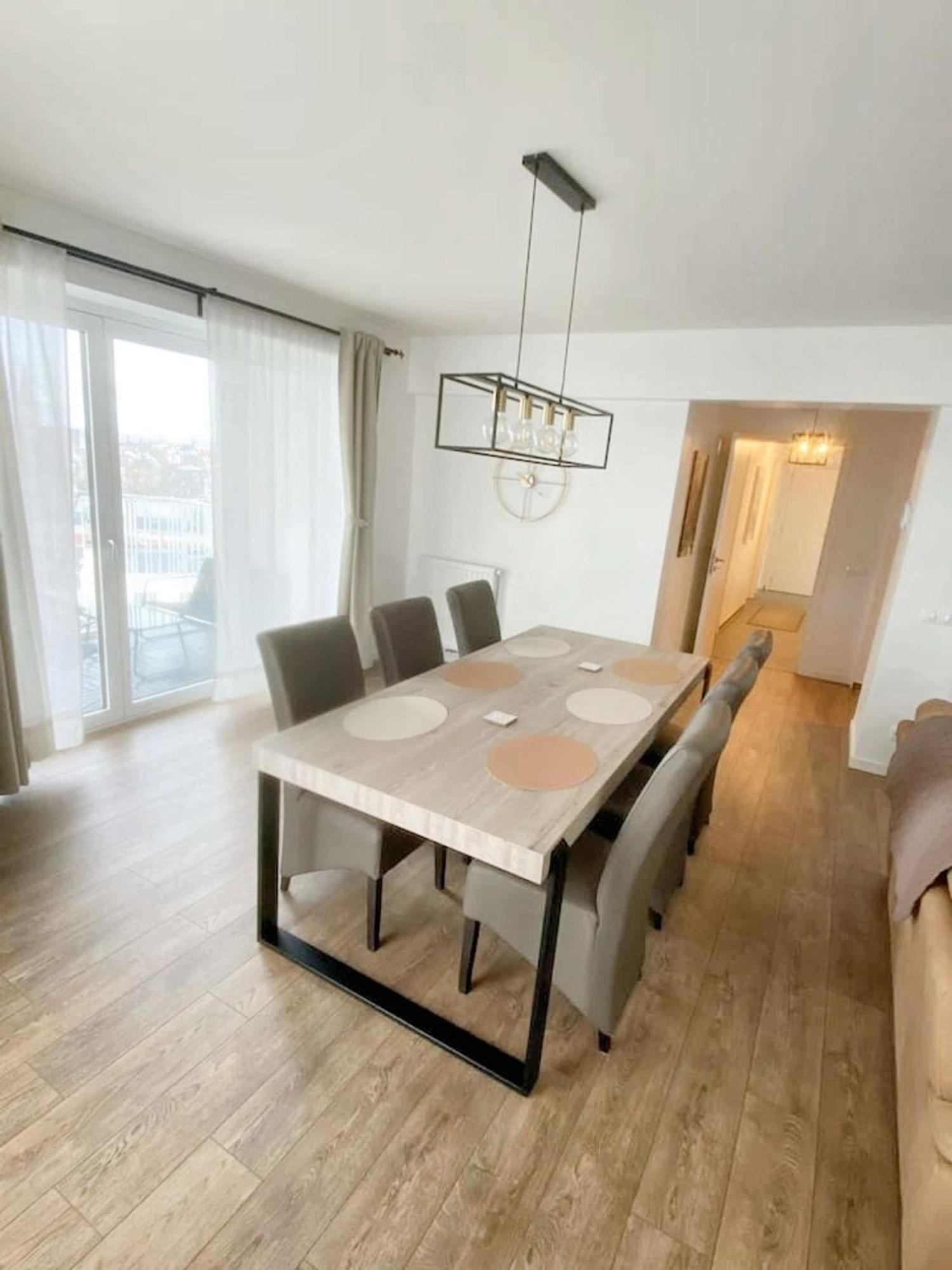 Modern Apartment In Cureghem Anderlecht 134 M² + Terrace Brussels Exterior photo