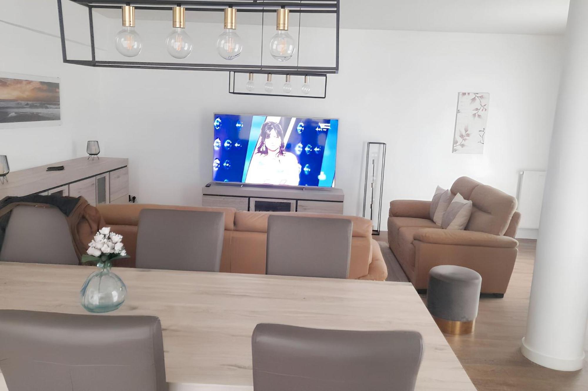 Modern Apartment In Cureghem Anderlecht 134 M² + Terrace Brussels Exterior photo